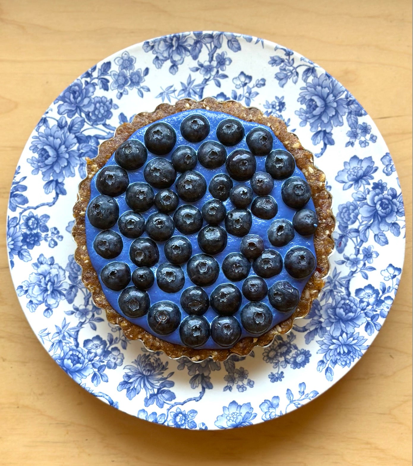 A Cool and Captivating Summer Treat: Yves Klein Blue-berry Cashew Pie