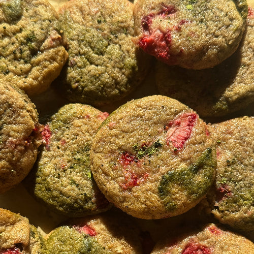 matcha strawberry cookies