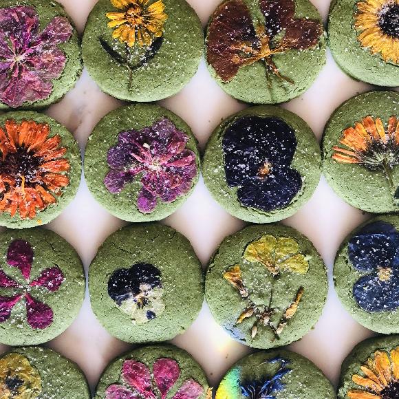 Gluten Free Matcha Flower Pressed™ Shortbread Cookies (1 Dozen)